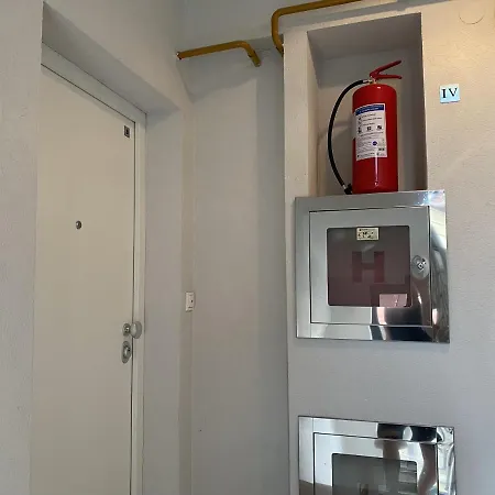 Modern And Bright In Downtown Apartman